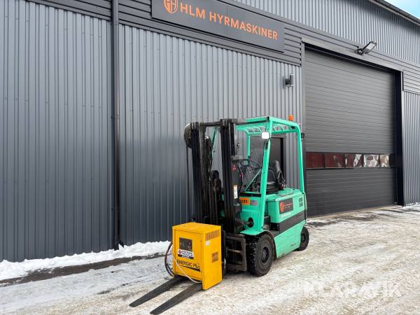 Truck Mitsubishi FB25K-PAC