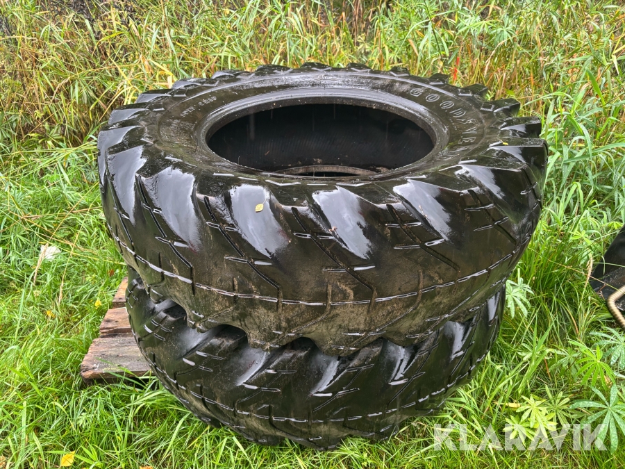 Entreprenaddäck 14.9-24 Goodyear Industrial sure grip 2 st.