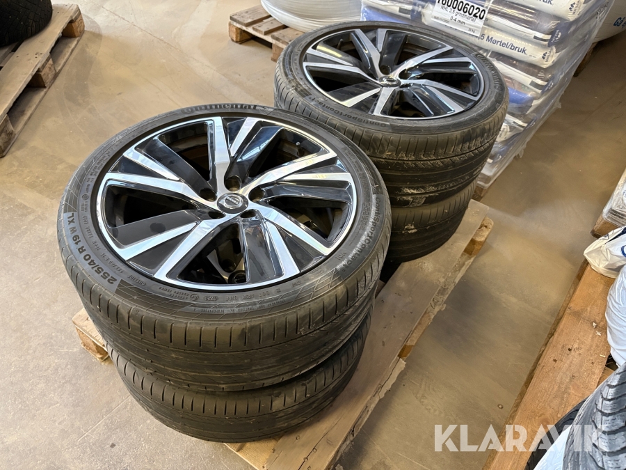 Däck Contineltal 225/40R19 4st