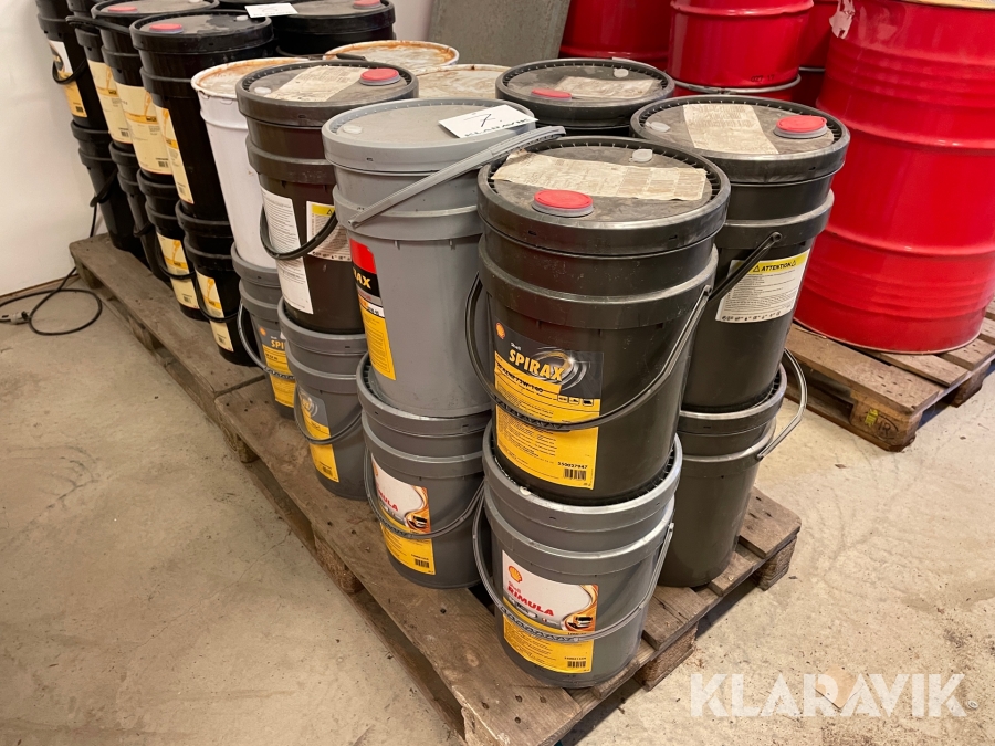 Oljor Shell och Teboil för entreprenad och fordon