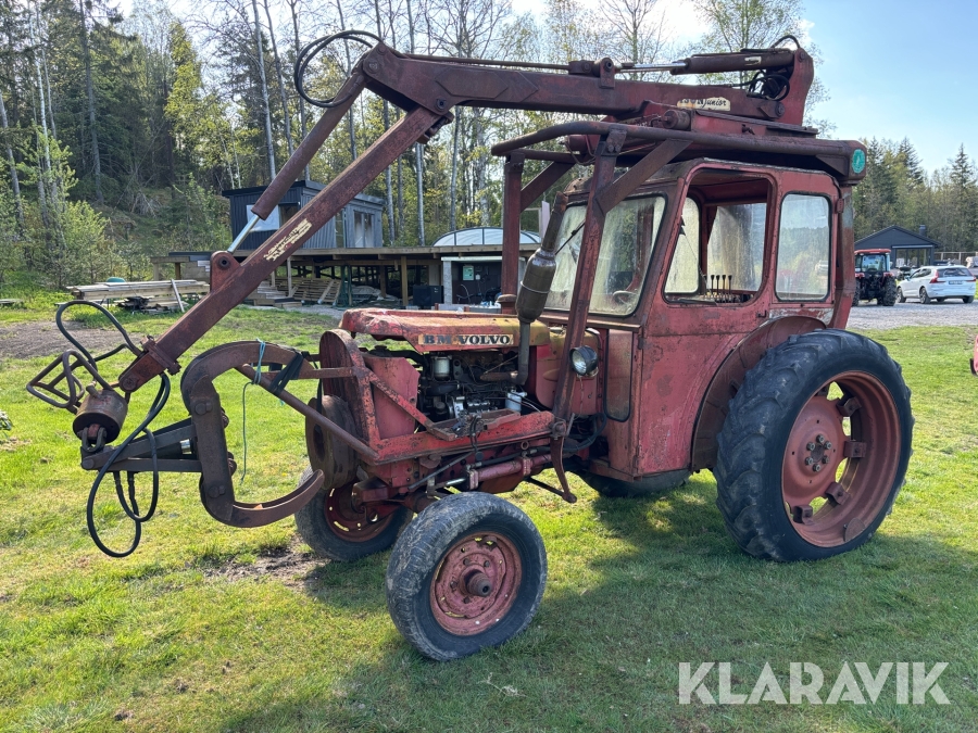 Traktor Volvo BM 400 med grip