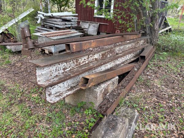 Stålbalkar HEA och HEB 9 st