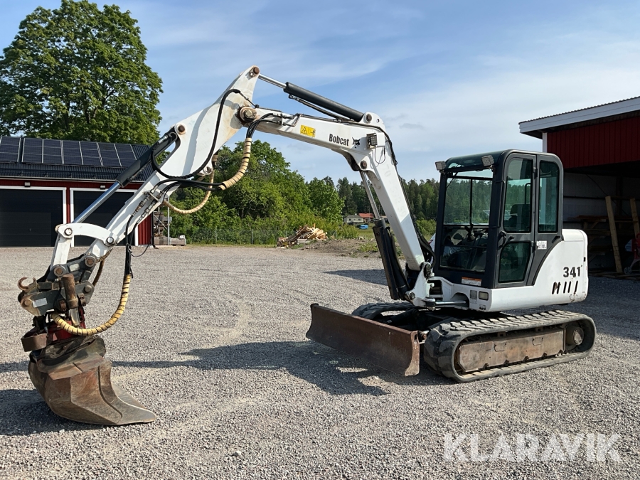 Grävmaskin Bobcat 341 D med tiltrotator och skopor