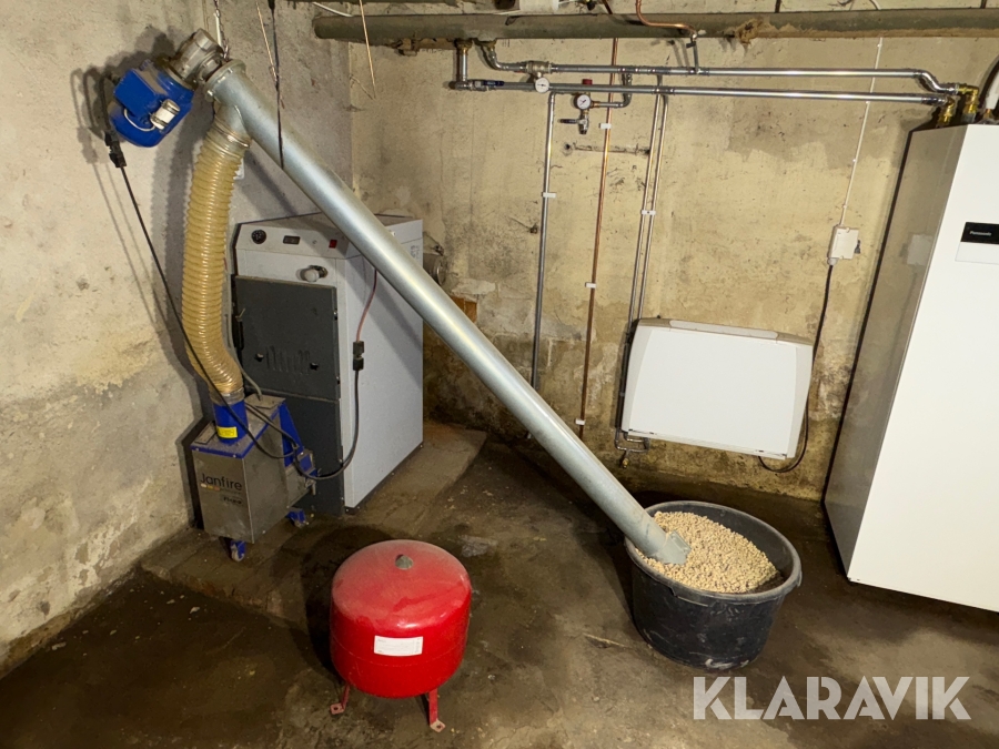 Pelletspanna och varmvattenberedare Janfire Combiflame