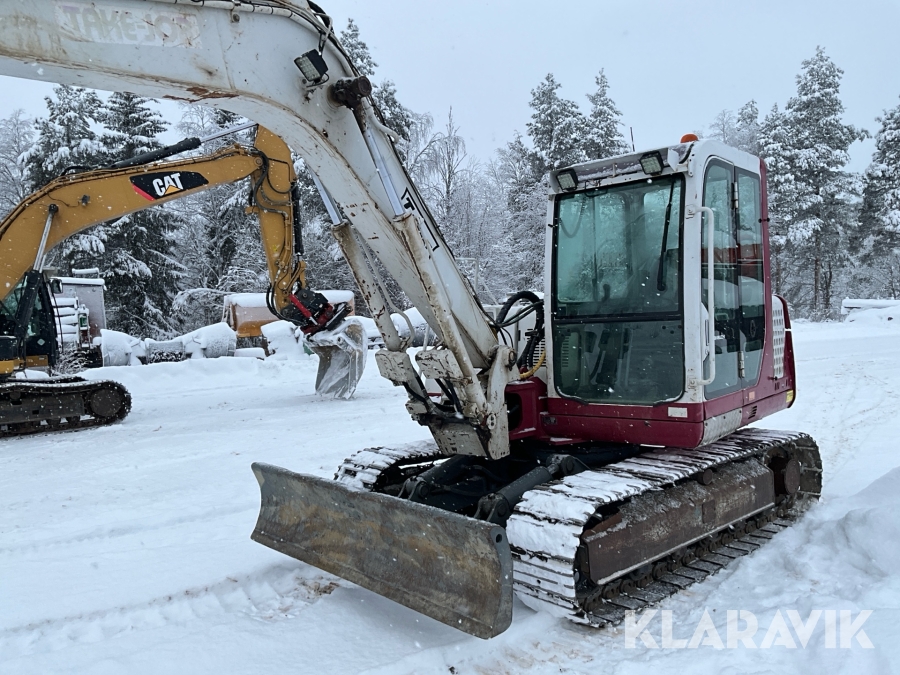 Grävmaskin Takeuchi TB070 med redskap