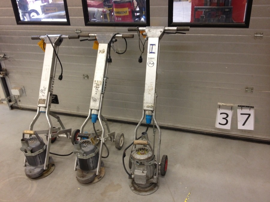 3 st GOLVSLIPMASKIN BETONG säljes om ett parti!