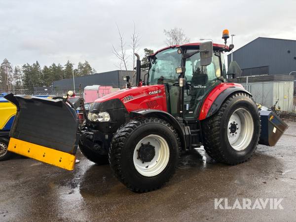 Traktor Case IH 115C Farmall med Drivex vikplog & sandspridare
