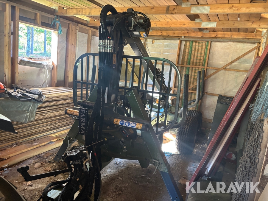 Skogsvagn Farma T9F