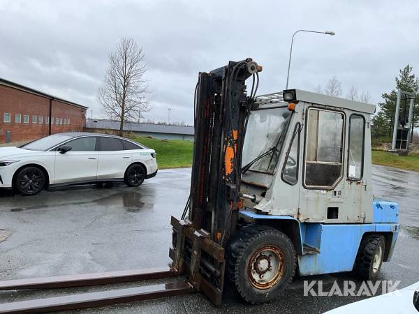 Dieseltruck Nissan YF03A35