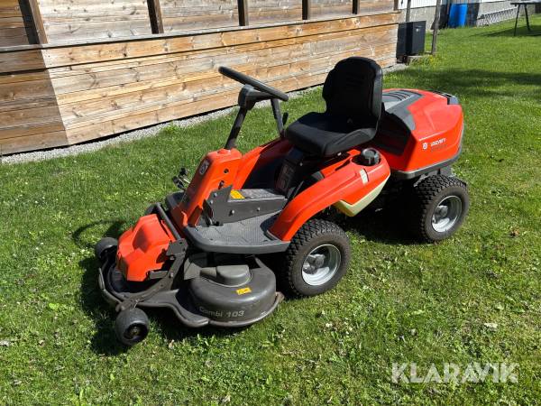 Åkgräsklippare Husqvarna R214T AWD