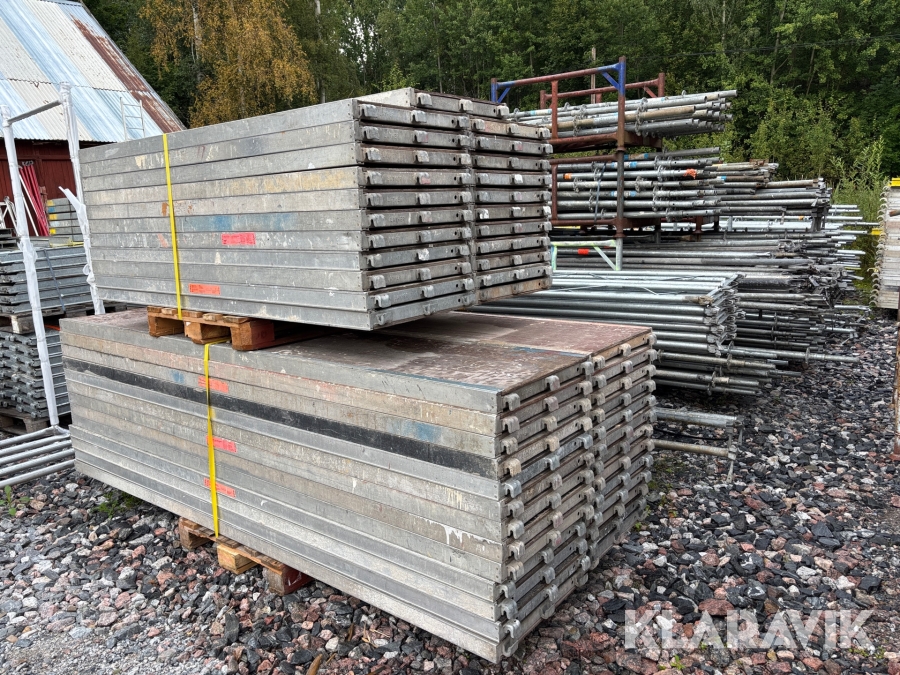 Stort parti med delar till modulställning Monzon