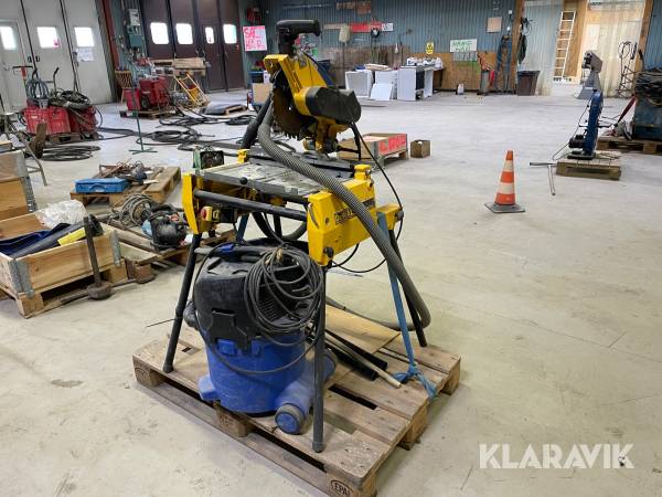 Kombisåg Dewalt DW 743