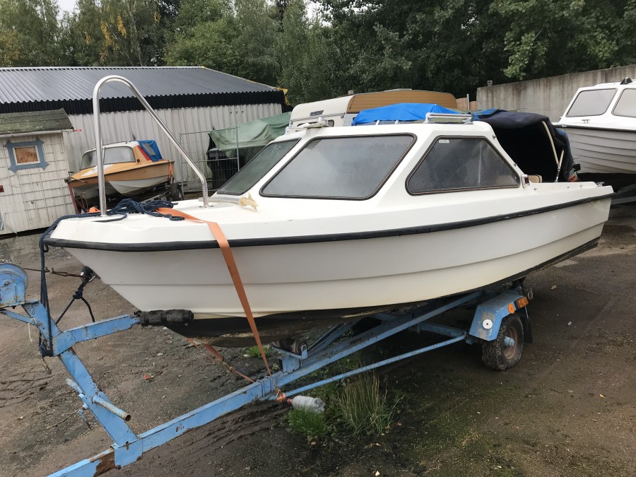 Motorbåt (40 hk Evinrude)