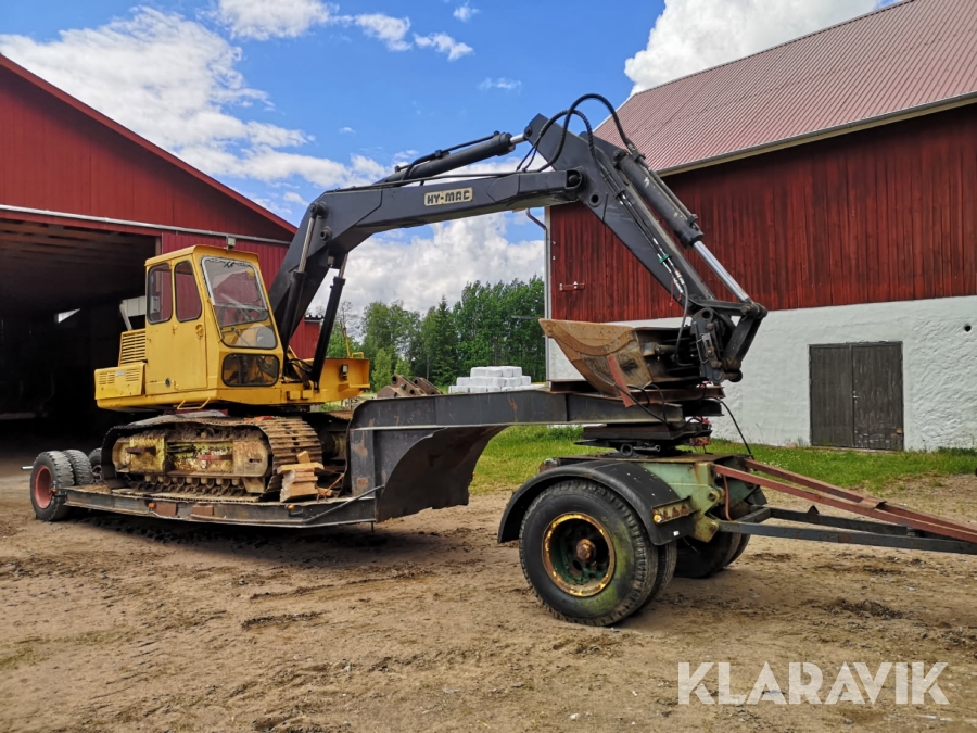 Grävmaskin Hy-Mac 580C med trailer