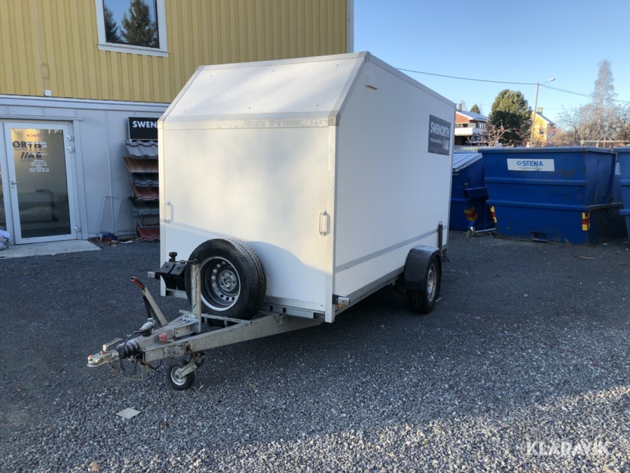 Bilsläpvagn Blyss F1330HD med skåp och ramp