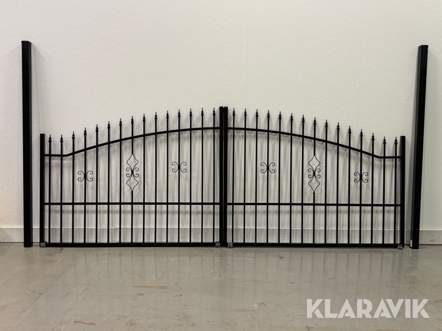 Motorstyrd Automationsgrind i smide Staketgrossisten Boden 400x150cm