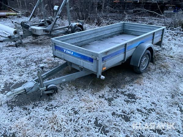 Personbilssläp Tiki-treiler CS265-R