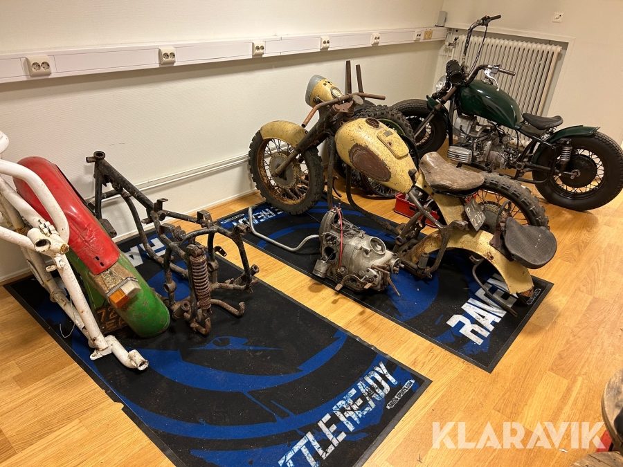 MC DNEPR MT 11/16 2 st inklusive tillbehör