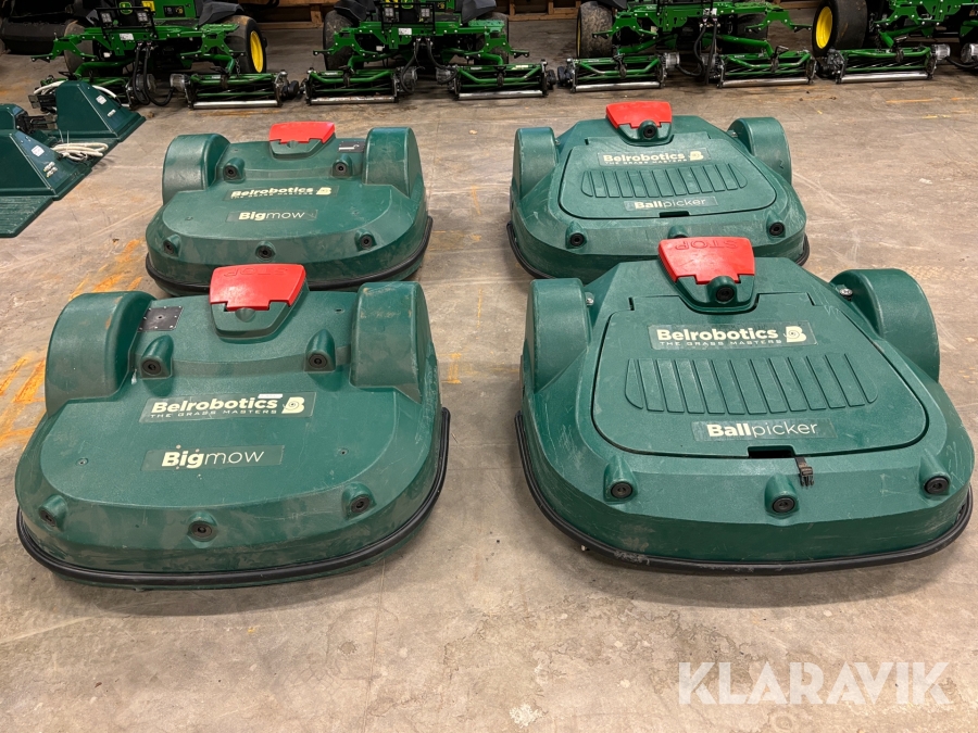 Robotgräsklippare 2 st och robotbolluppsamlare för golfrange 2 st Belrobotics Bigmow & Ballpicker med laddstationer