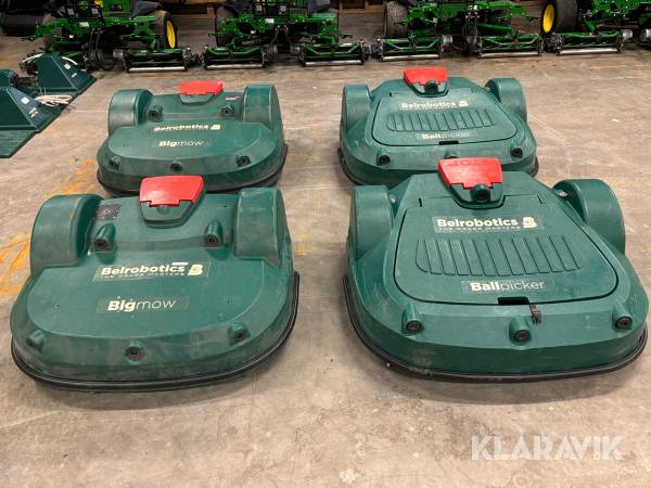 Robotgräsklippare 2 st och robotbolluppsamlare för golfrange 2 st Belrobotics Bigmow & Ballpicker med laddstationer