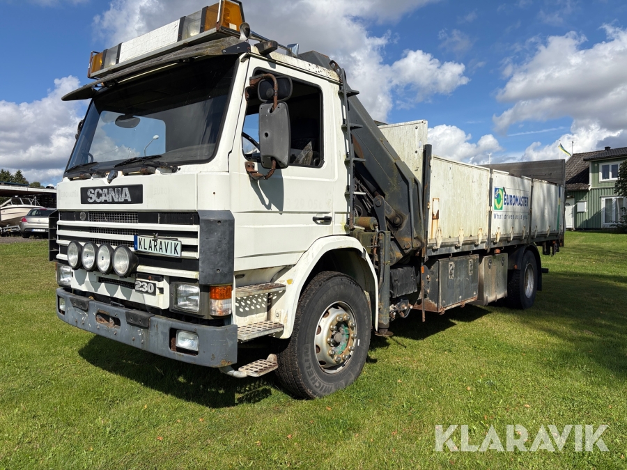 Kranbil Scania P93HL 4x2 med bakgavellift & kompressor