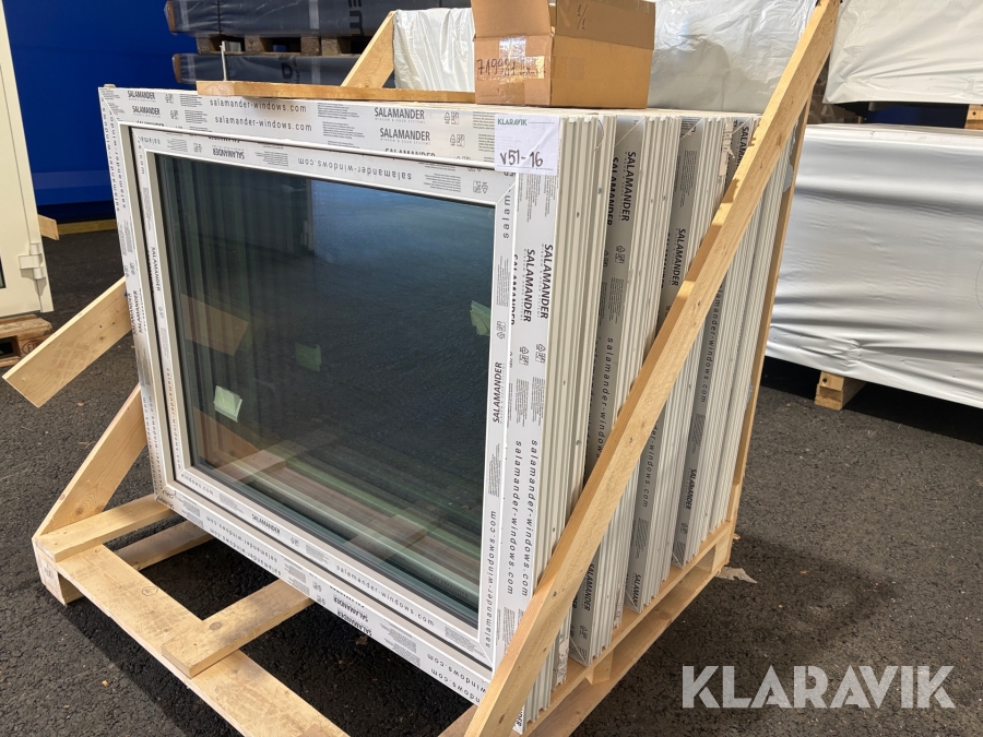 Plastfönster Salamander 9 st, öppningsbara o fasta