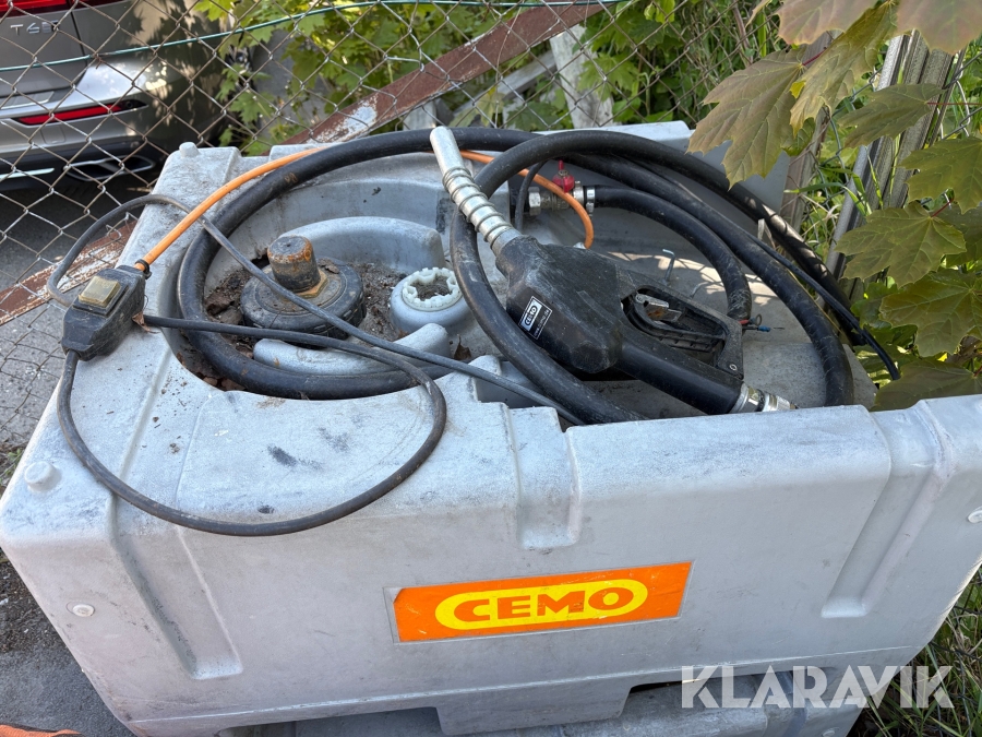 Dieseltank med pump Cemo