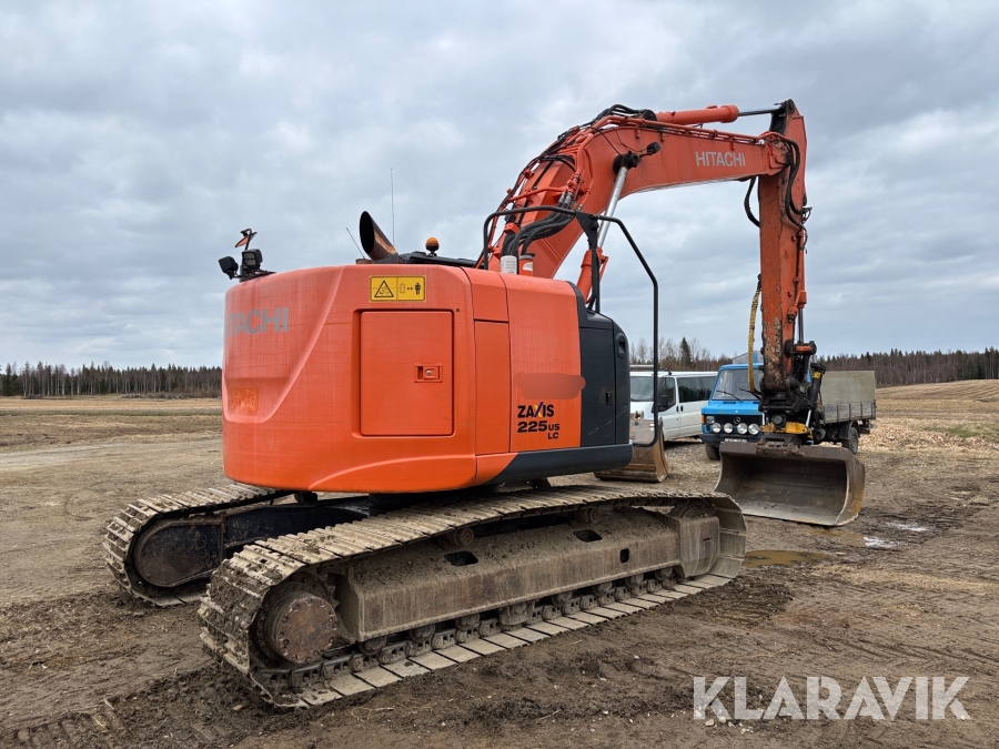 Grävmaskin Hitachi ZX225USLC-5B
