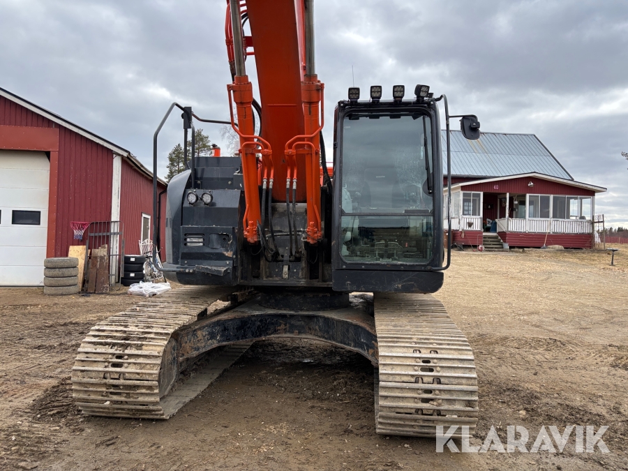 Grävmaskin Hitachi ZX225USLC-5B