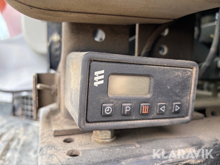 Grävmaskin Hitachi ZX225USLC-5B