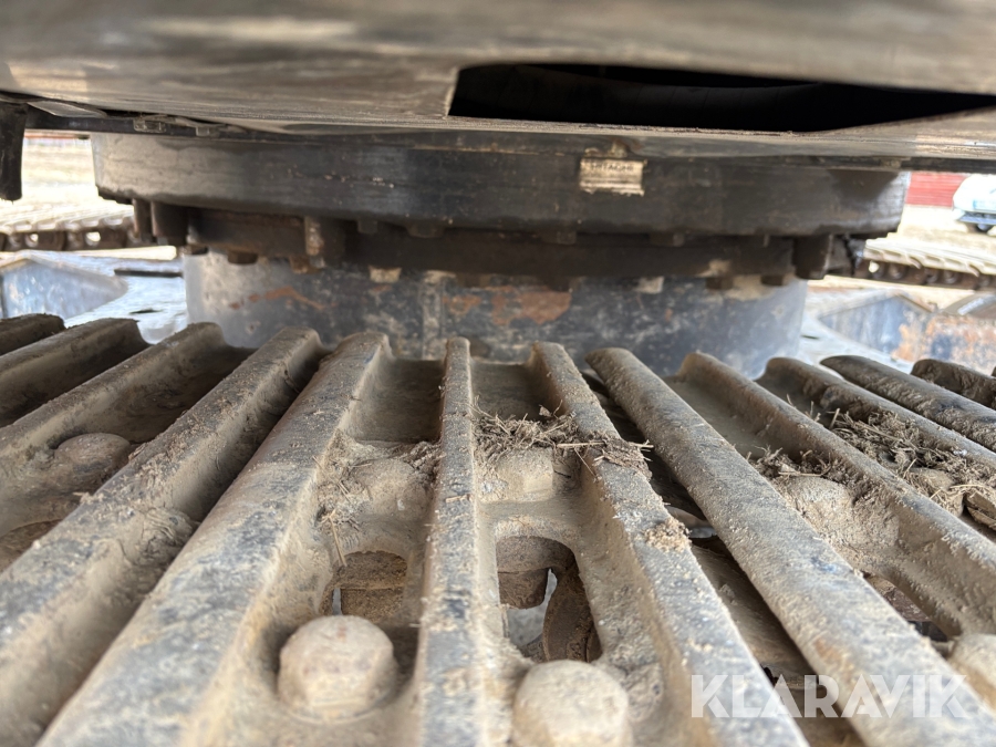 Grävmaskin Hitachi ZX225USLC-5B