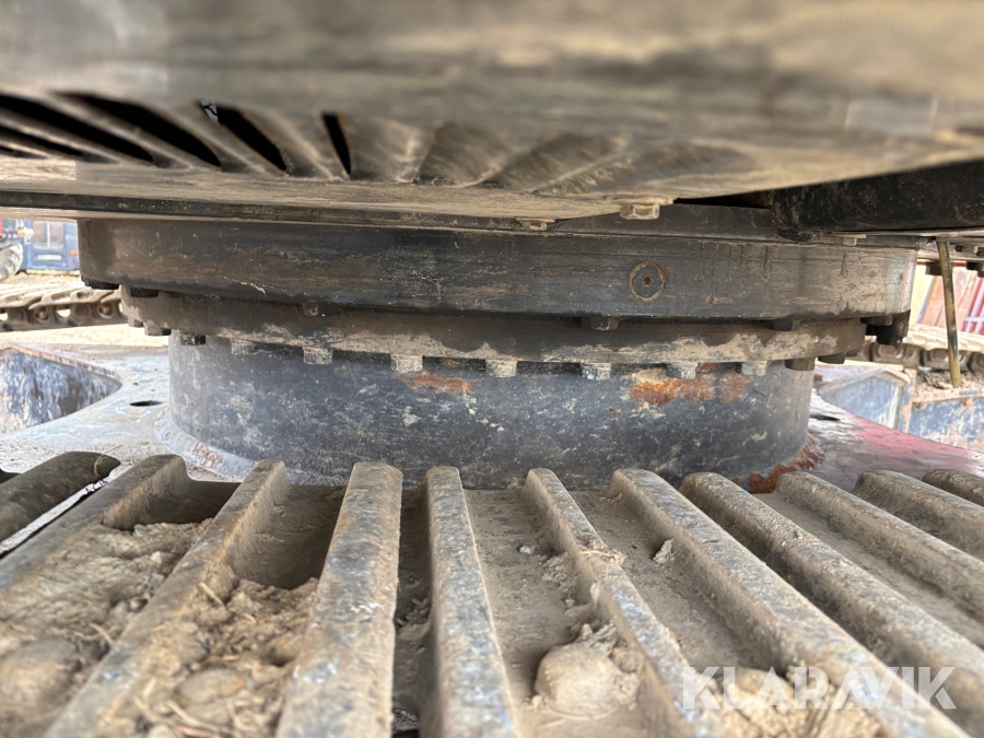 Grävmaskin Hitachi ZX225USLC-5B