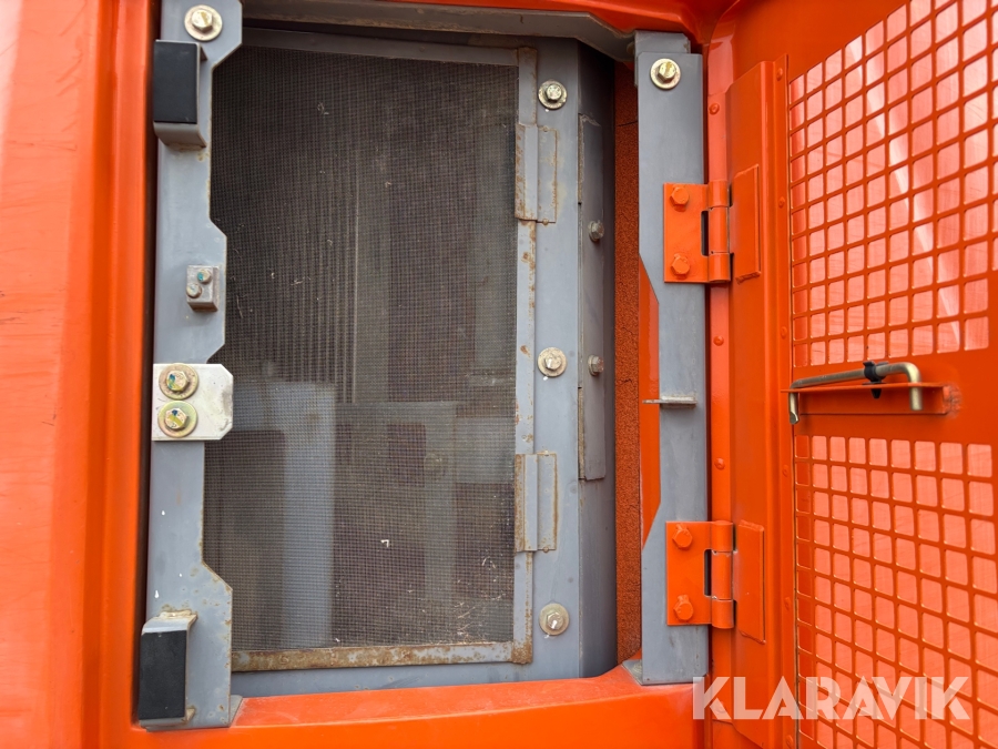 Grävmaskin Hitachi ZX225USLC-5B