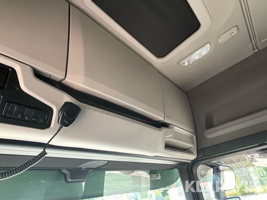 Timmerbil med släp Scania R560