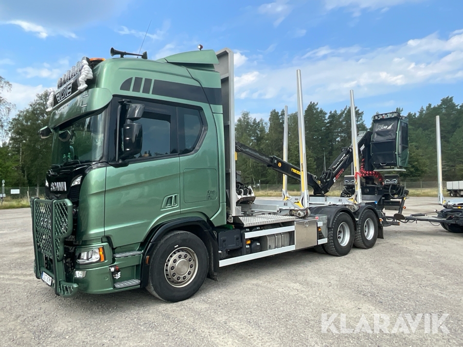 Timmerbil med släp Scania R560