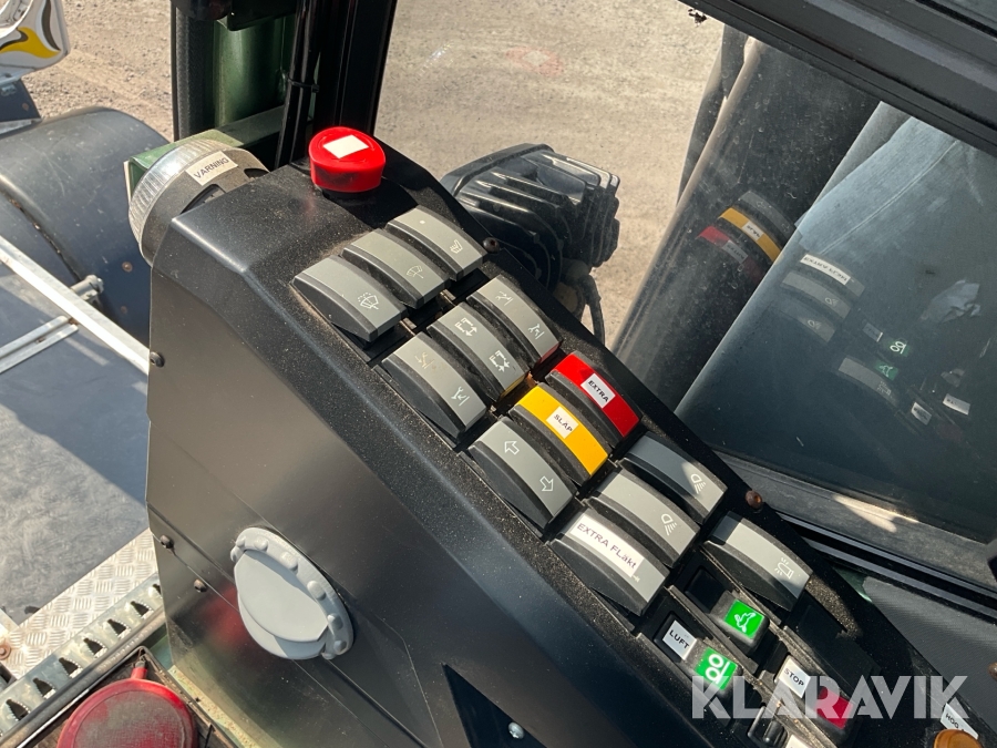 Timmerbil med släp Scania R560