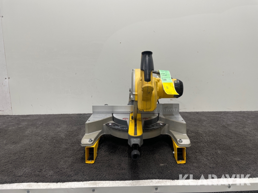 Kap&geringsåg Dewalt DW777