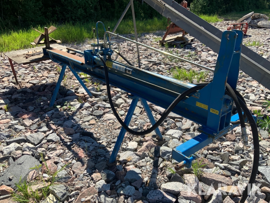 Hydrauldriven vedklyv Nedergatans maskiner TK130