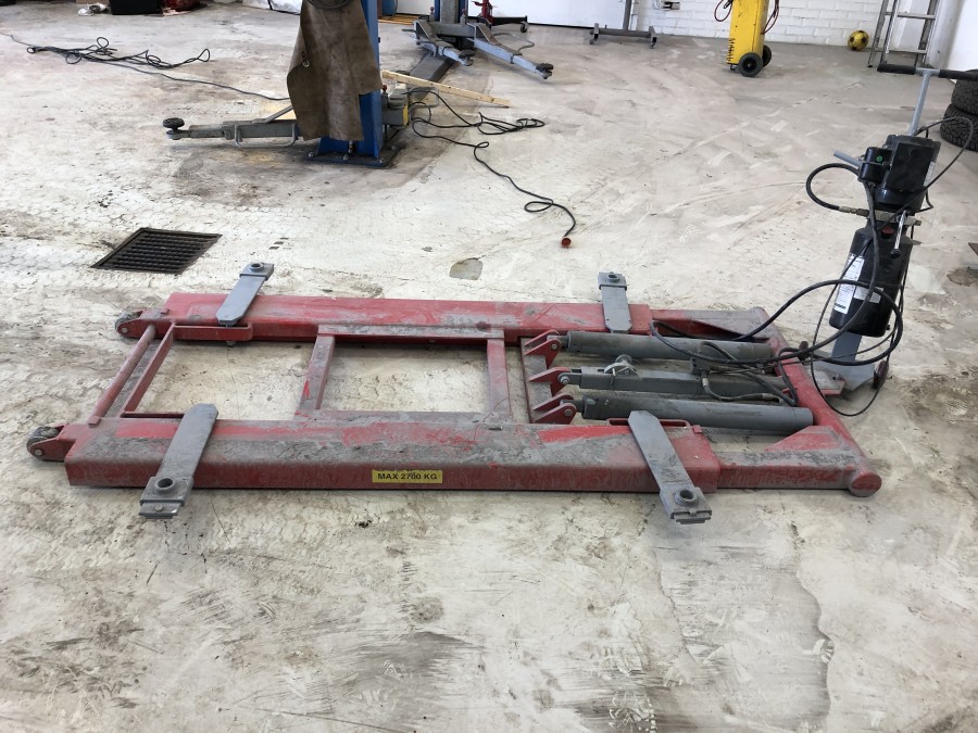 Lyft / billyft med pump max 2700 kg PELA