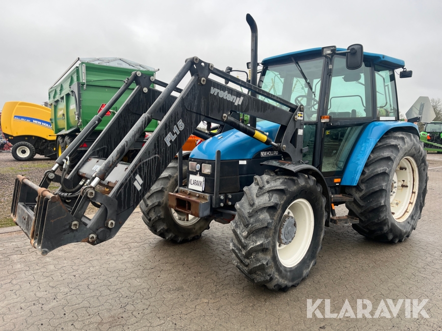 Traktor New Holland 6635 4WD