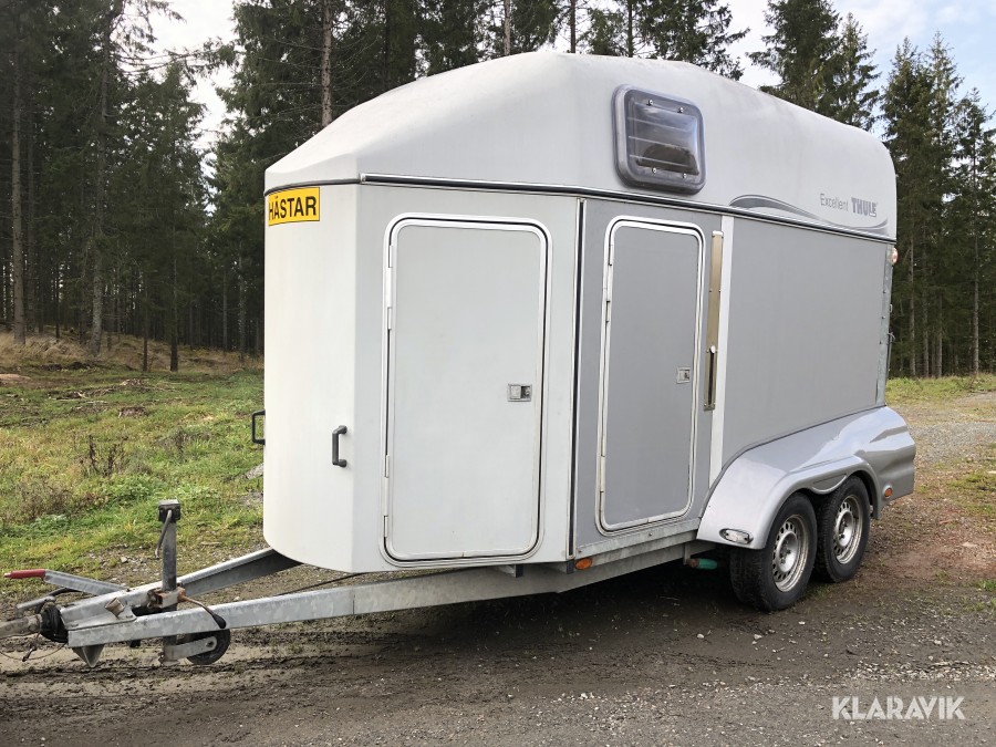 Hästtransport Thule  med stor sadelkammare (låg vikt)