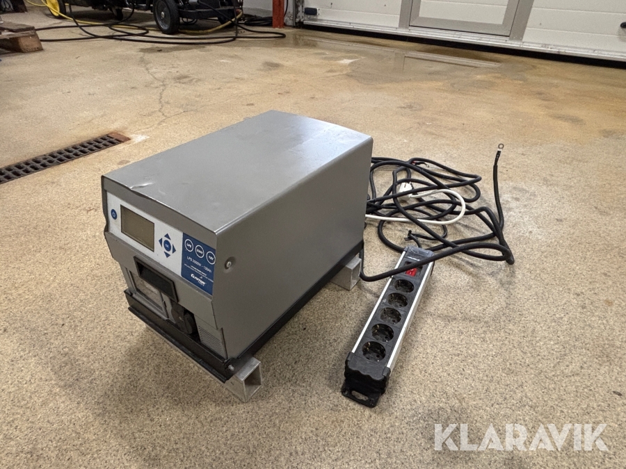 Elomformare Clayton Power LPS 2512 - 100Ah 12V > 230V