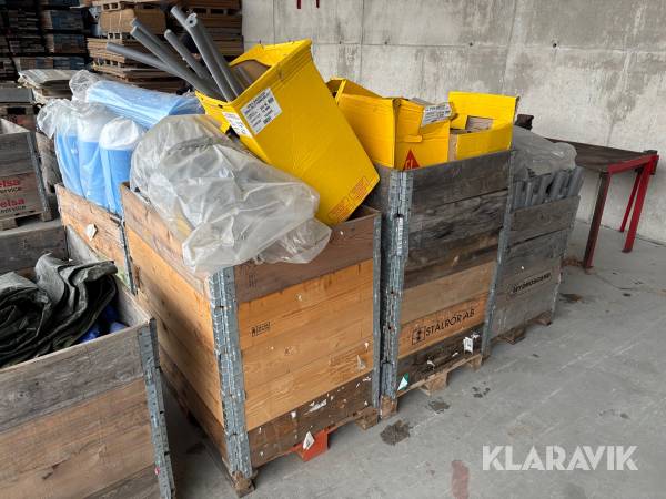 Diverse bottningslist - Totalt 3 pallar