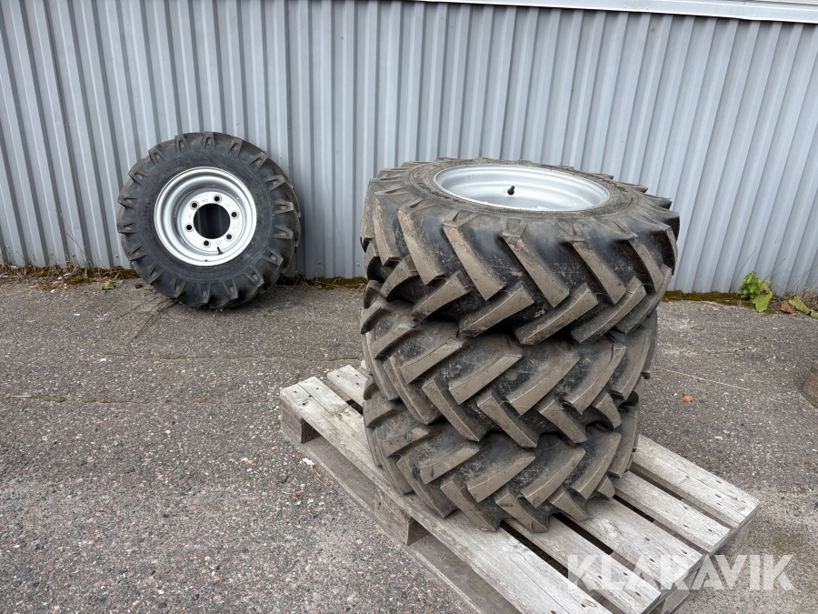 Däck BKT 10,0/75-15.3 4 st