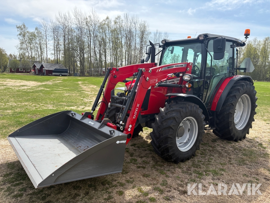 Traktor Massey Ferguson 4708 M