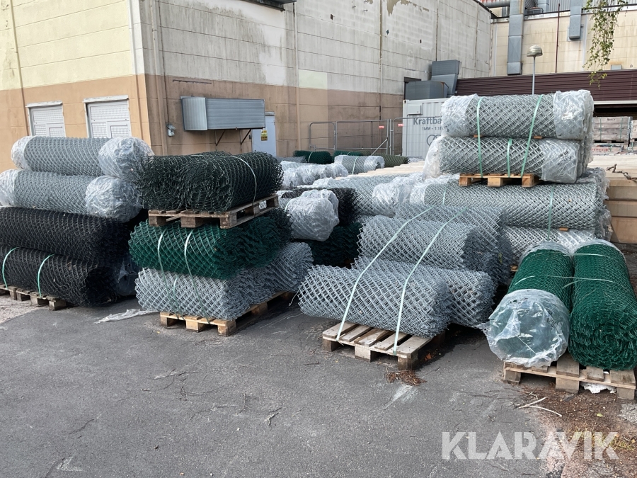 Stort parti med stängsel Demex