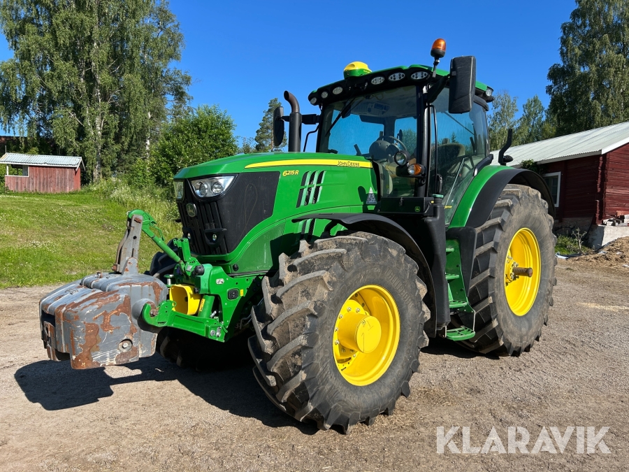 Traktor John Deere 6215R