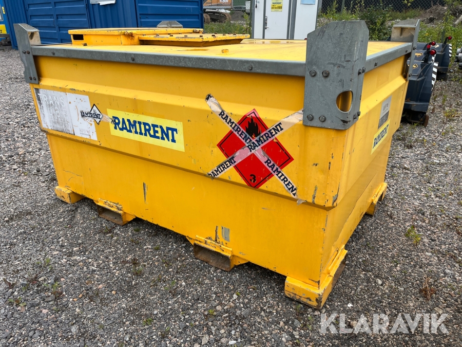 Bränsletank med pump MPP 30tcg 3000 L