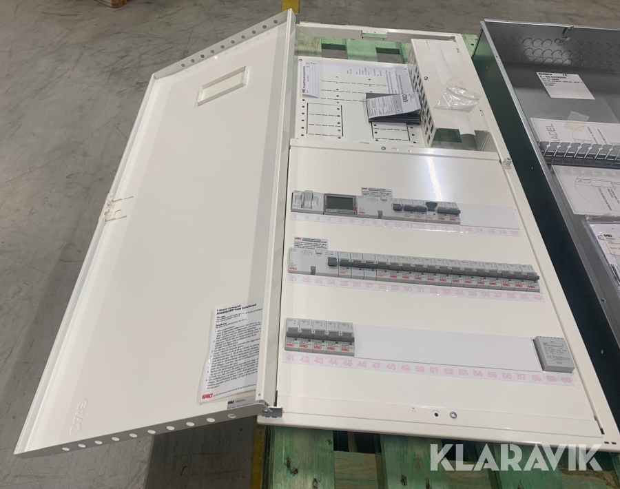 1st Kombicentral inklusive bottenlåda och lås Garo