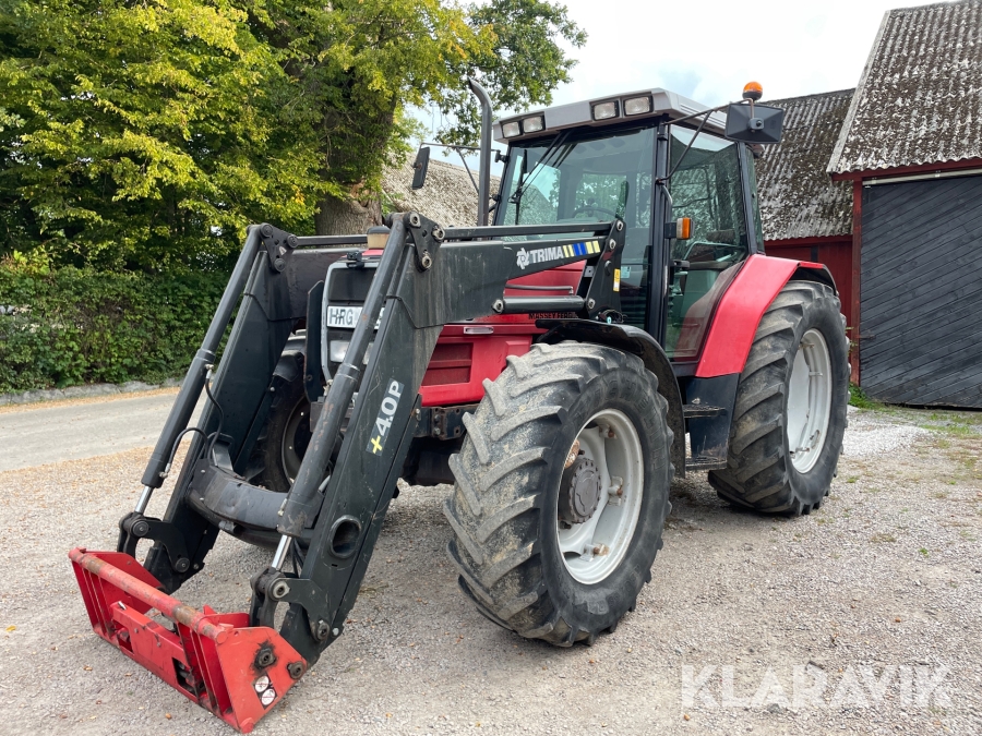 Traktor Massey Ferguson 6170 med frontlastare